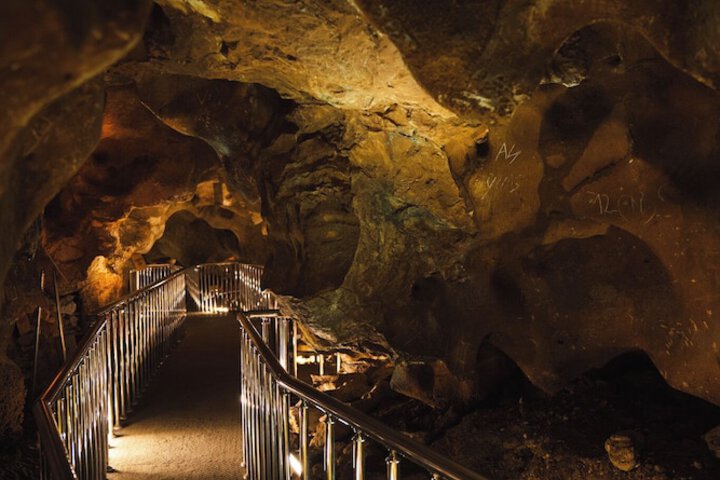 Spelunking/cave exploring