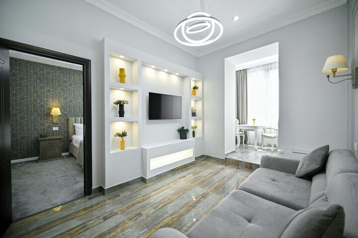 Room 50 of 77