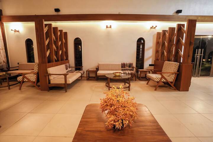 Hotel Interior 14 of 160