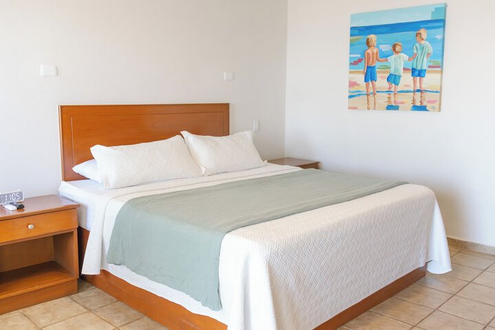 Room 8 of 39