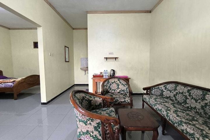 Room 11 of 15