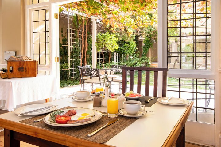 Breakfast/Coffee Service 40 of 82