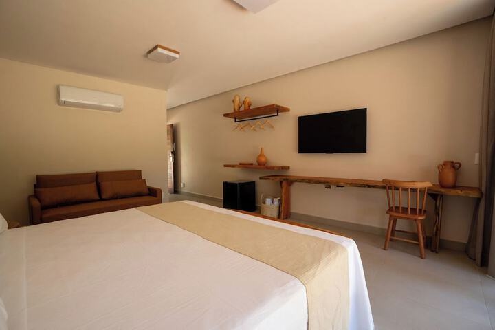 Room 13 of 81