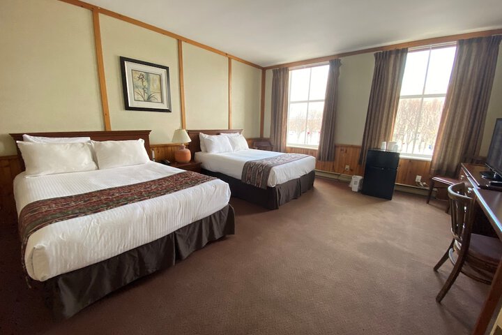 Room 9 of 33