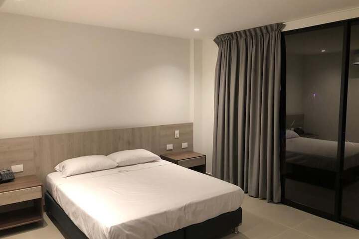 Room 2 of 8