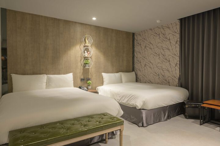 Room 45 of 119