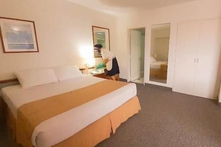 Room 16 of 51