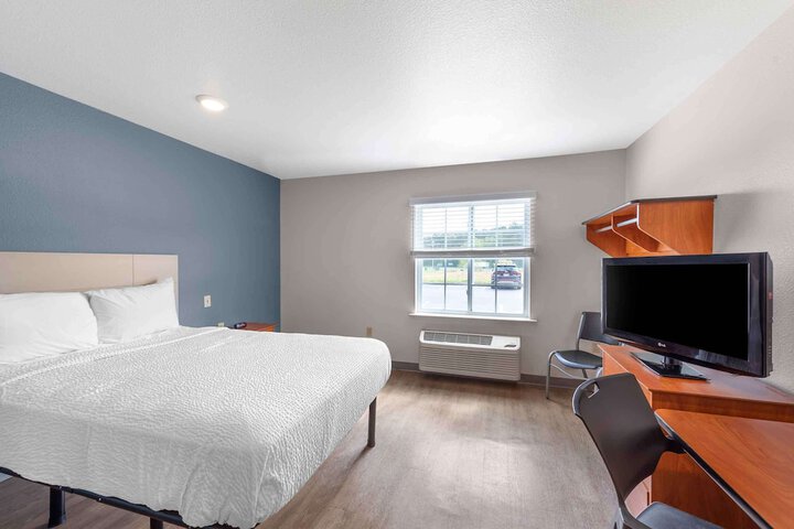 Studio with Double Bed (1 of 10)