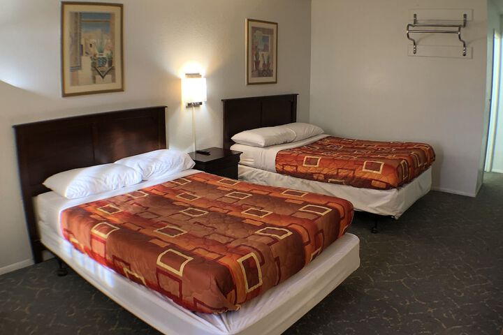 Room 58 of 154
