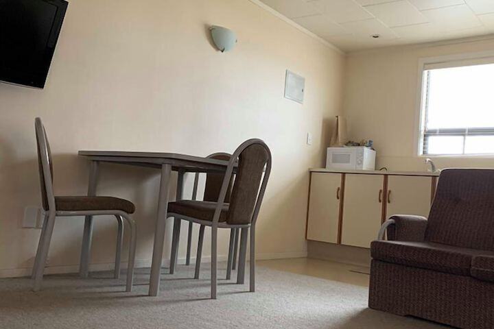 Room 9 of 32