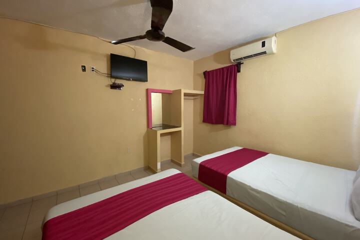Room 11 of 30
