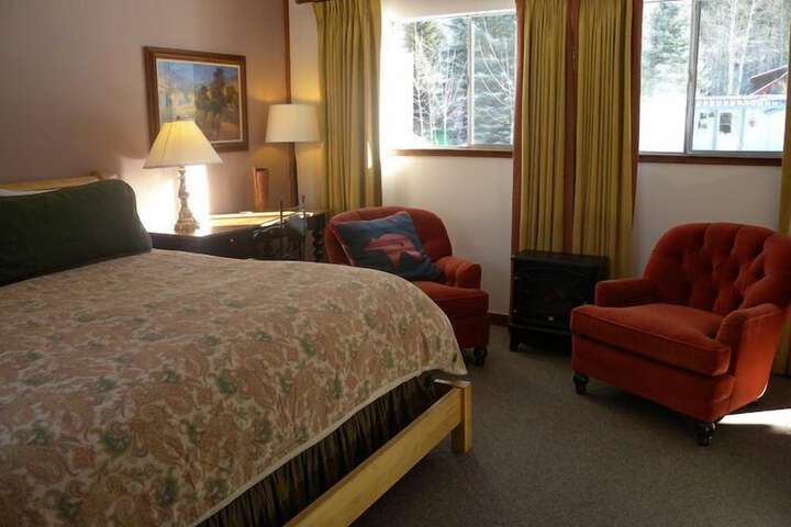 Room 5 of 139
