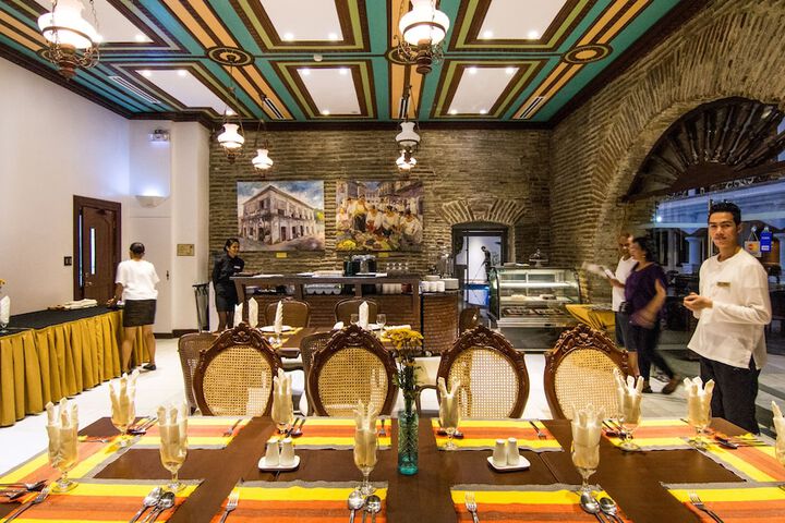Dining 100 of 131