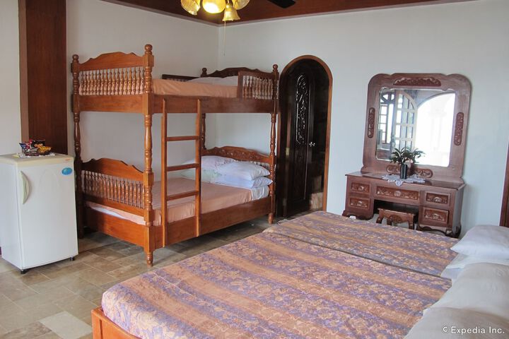 Room 14 of 99