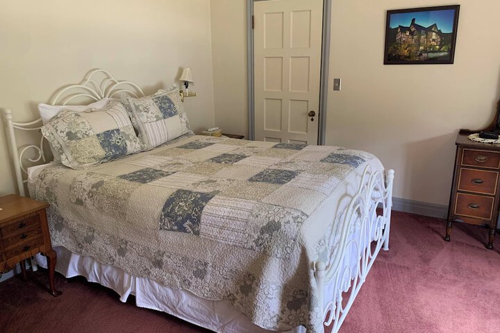 Room 14 of 118