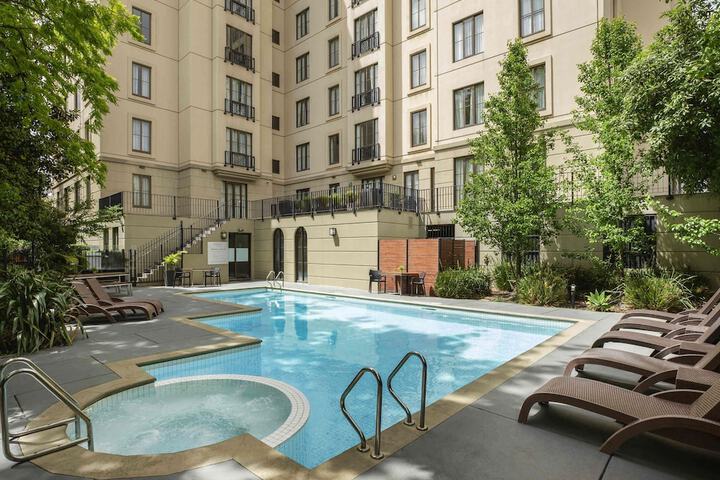 Hotel with Pool