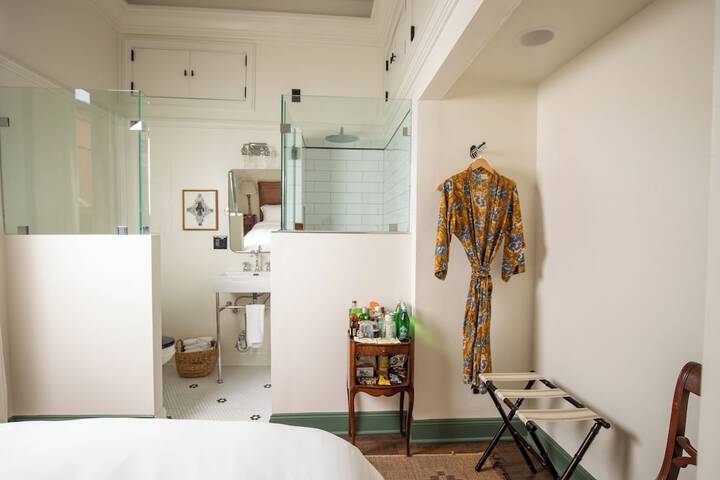 Room 8 of 57