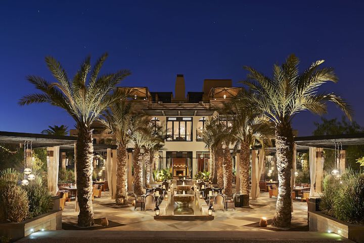 Hotel Exterior 103 of 123