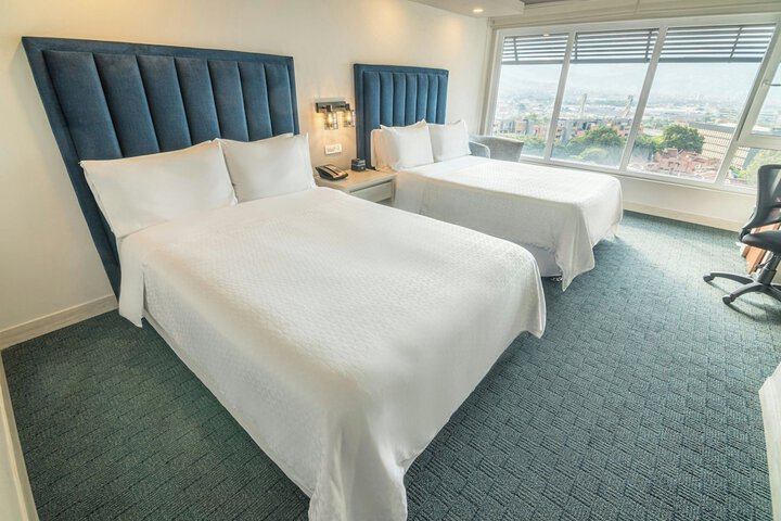 Room 8 of 43