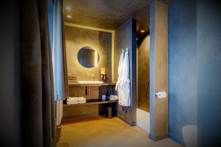 Bathroom Interior Photo