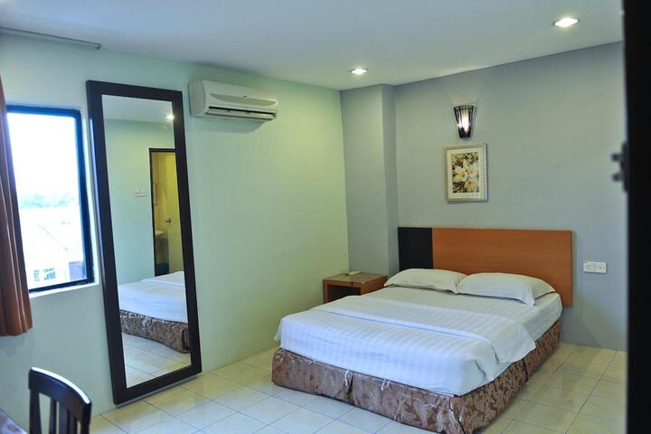 Room 18 of 35