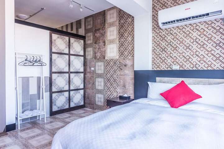 Room 54 of 86