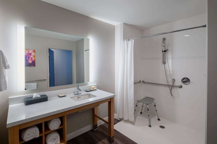 Bathroom shower
