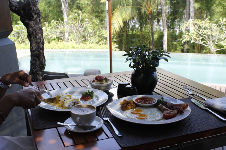 Breakfast/Coffee Service 34 of 46