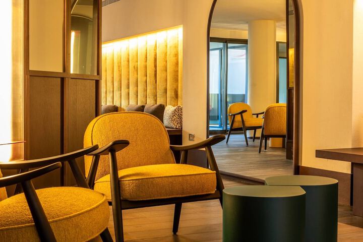 Hotel Interior 218 of 265