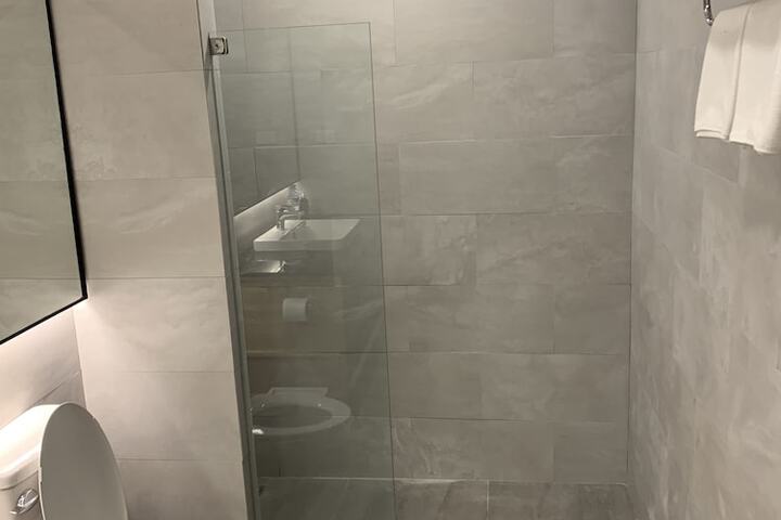 Room 20 of 38