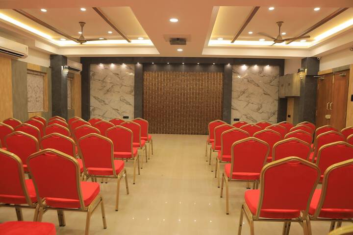 Business Center 105 of 114