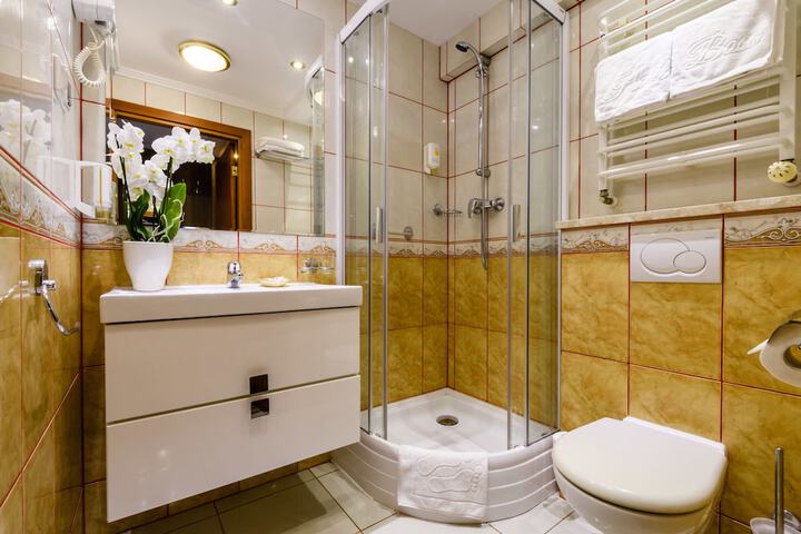 Clean Restrooms