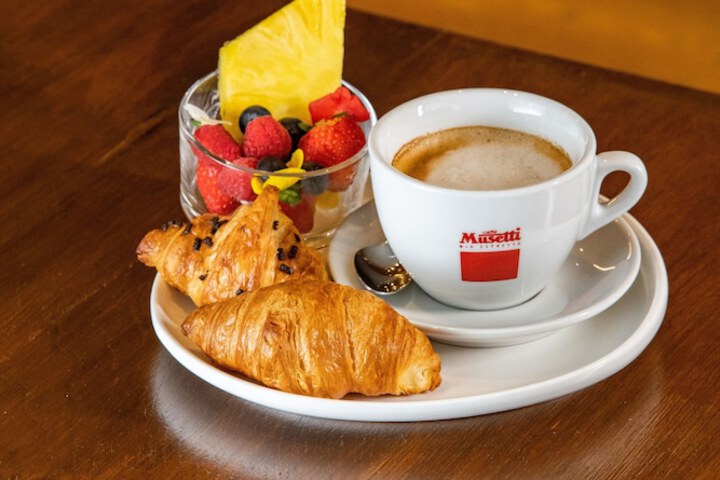 Breakfast/Coffee Service 45 of 51