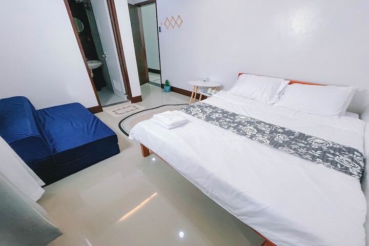 Room 9 of 58