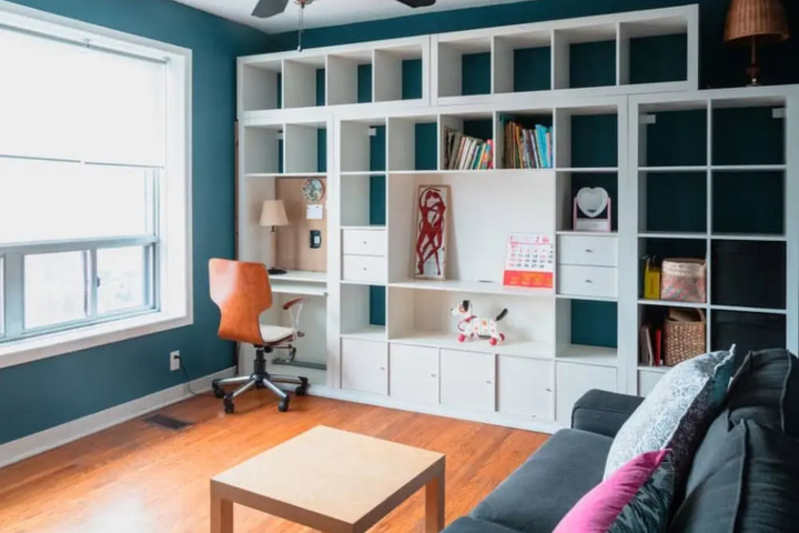 Room 4 of 16