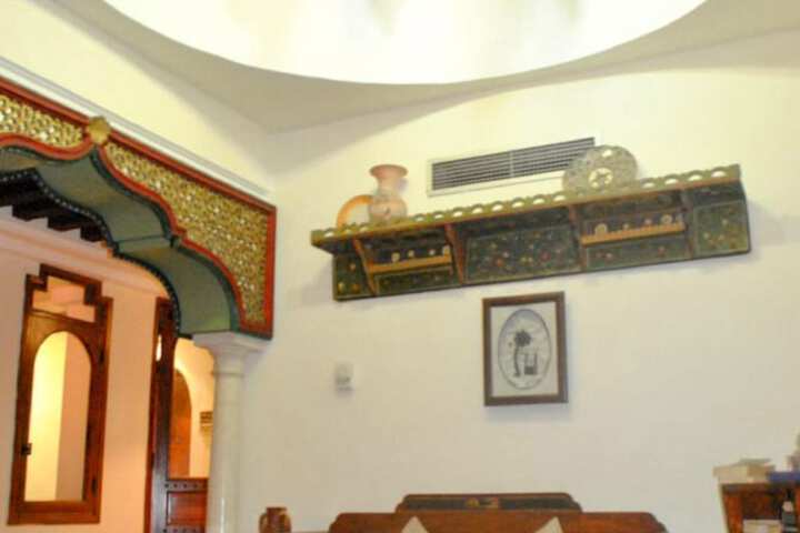 Entrance & Lobby