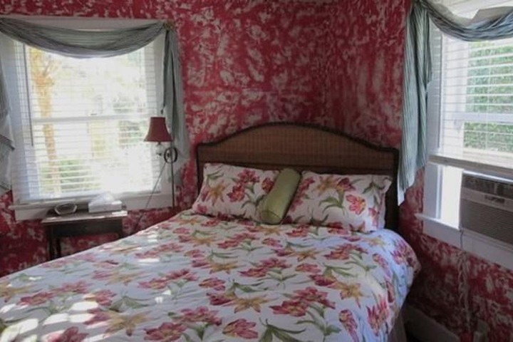 Room 7 of 156
