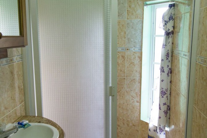 Room 15 of 18