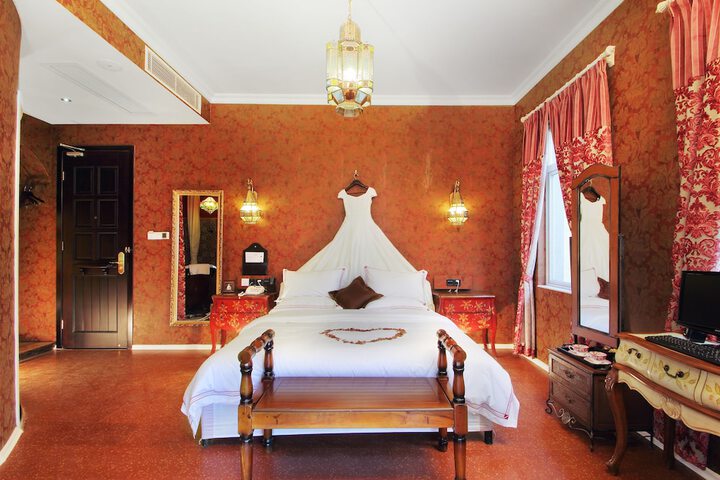 Room 16 of 29