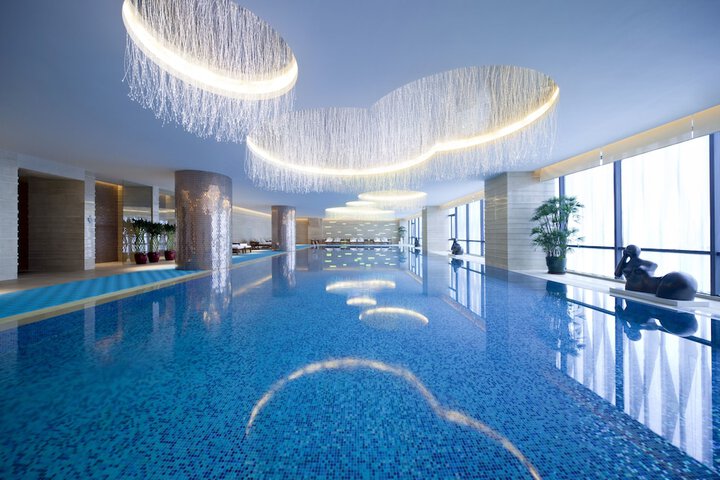 Pool Hotel