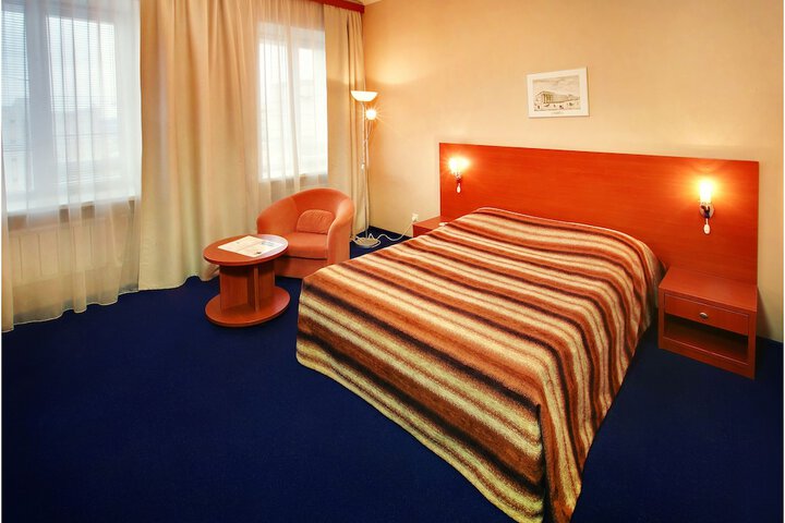 Room 17 of 63