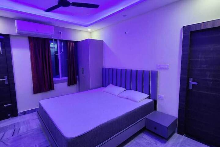 Room 2 of 12
