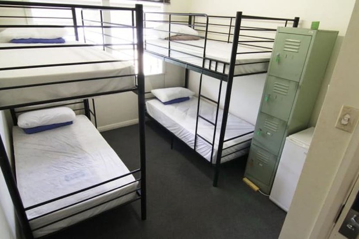 Room 10 of 22