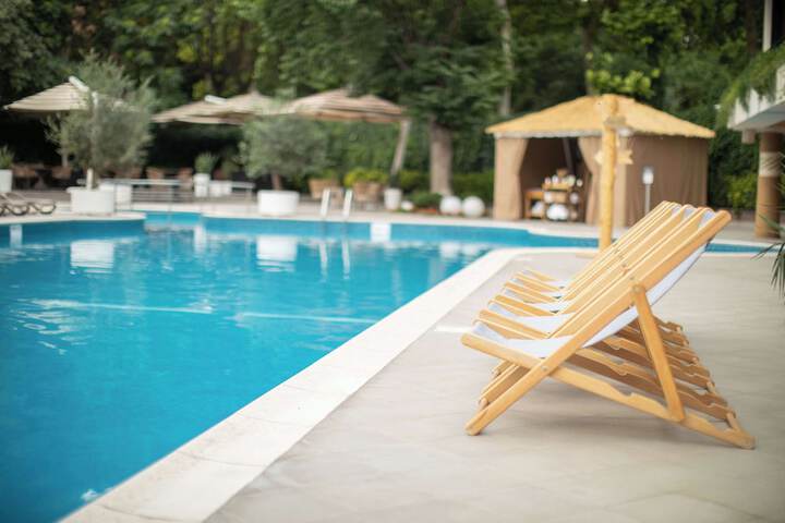 Pool 72 of 129