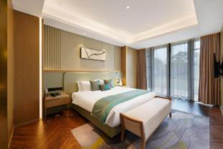 Room 21 of 23