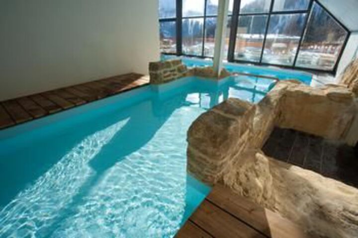 Pool 22 of 32