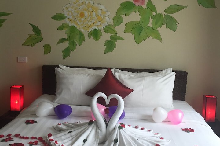 Room 10 of 77