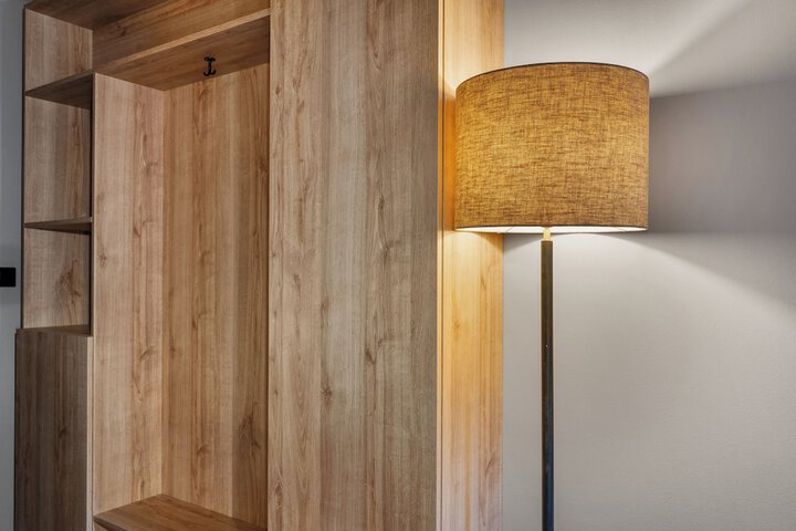 Room 14 of 41