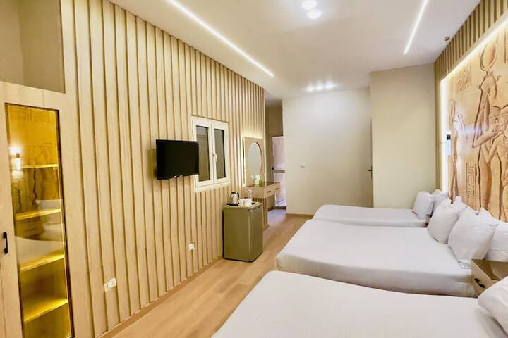 Room 161 of 284