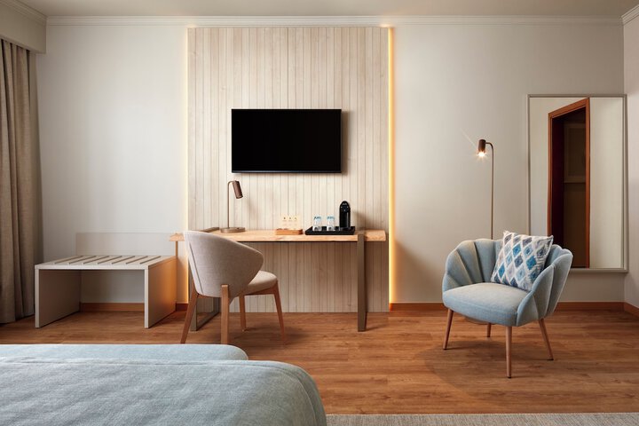 Room 19 of 71